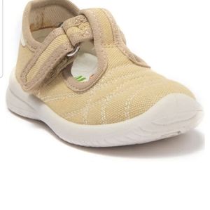 NEW Naturino Shoes